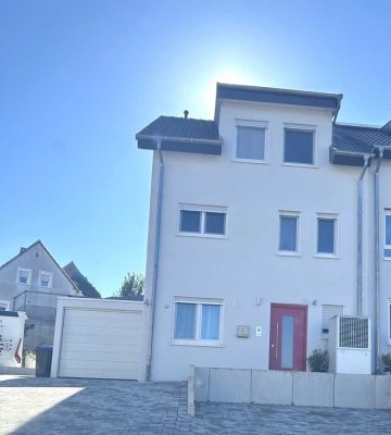 Schönes und neuwertiges 5,5-Zimmer-Haus mit gehobener Innenausstattung und EBK in Obersulm