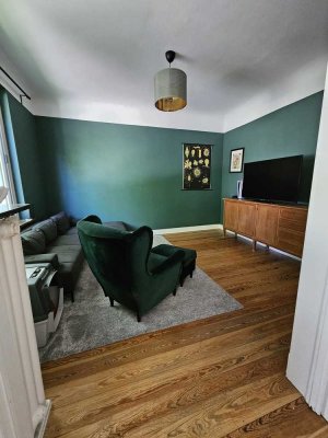 Wunderschöne 4 Zimmer Altbauwohnung mit Balkon in Hamburg Nähe Othmarschen sucht neue Mieterinnen