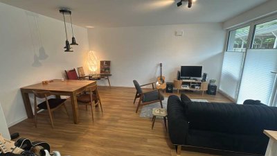 Moderne 2-Zimmerwohnung mit Parkplatz und Terrasse