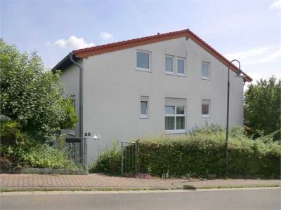 Gepflegte Wohnung für zwei Personen, in Feldrandlage