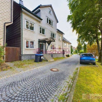 Zweifamilienhaus mit Doppelgarage in Top-Zustand im Herzen von Großbreitenbach zu verkaufen!