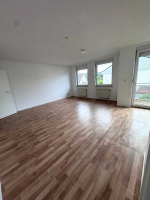 Helle 2-Zimmer Wohnung mit Balkon und TG-Stellplatz an Einzelperson