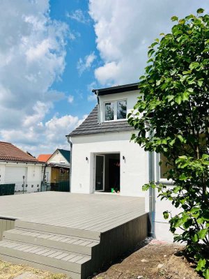 Saniertes freundliches Einfamilienhaus mit sechs Zimmern & Einbauküche