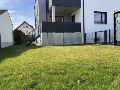 Moderne 3-Zimmer-EG-Wohnung mit Balkon und ca. 100 qm Garten in Ergolding