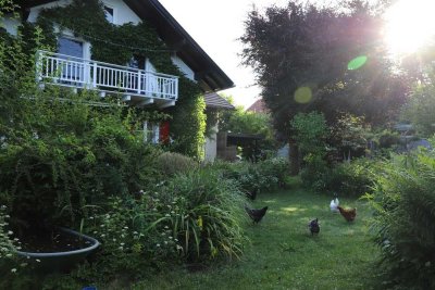 Haus (MFH?) mit ELW und eingewachsenem Garten in Marktoberdorf