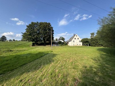 Charmantes Fachwerkhaus mit großem Grundstück, Garage und Ausbaupotenzial in Mittelsaida