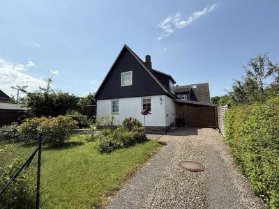 Charmantes Einfamilienhaus mit Garten und Carport in ruhiger Lage von Laboe