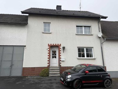 Wohnhaus mit vielseitigen Nebengebäuden in 56729 Baar / Nähe Nürburgring