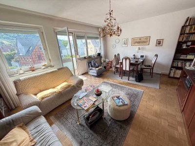 S-WANGEN: Helle, geräumige 2-Zi.-Whg. mit 63 qm * EBK * Balkon + Duplexparker *