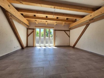 Einzigartige OG Wohnung - Fachwerk, nachhaltiges wohnen, eigene PV Anlage, großer Balkon