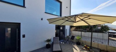 Schöne Einliegerwohnung mit großer Sonnenterasse im Neubaugebiet Gaggenau inkl. Einbauküche
