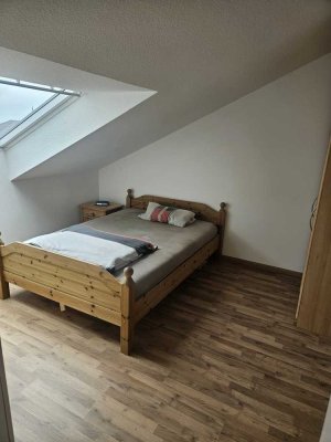 Helle 2-Zimmer Dachgeschosswohnung mit Balkon in Paderborn