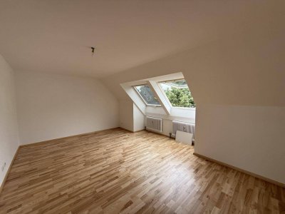 Erstbezug nach Generalsanierung! Traumhafte, unmöblierte Dachgeschoßwohnung in 1230 Wien – 3 Zimmer!