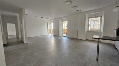 Exklusive 3-Zimmer-Wohnung im Herzen von Speyer – hochwertige Innenausstattung mit Balkon und EBK