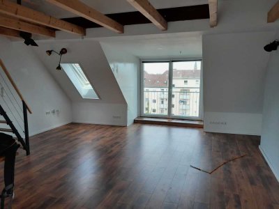 Helle Loftwohnung am Südfriedhof 10 min zum Hbf