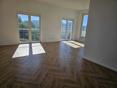 � 0172-3261193 – Penthouse-Maisonette mit Terrasse & Fernsehturm-Blick – Termine WE