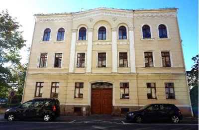 2-Raum Eigentumswohnung mit Fahrstuhl (58 qm 2 Zimmer), großer Balkon, längerfristig vermietet