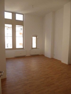 Altstadt / Uninähe / großzügige 1 Zi. Wohnung mit EBK zu vermieten