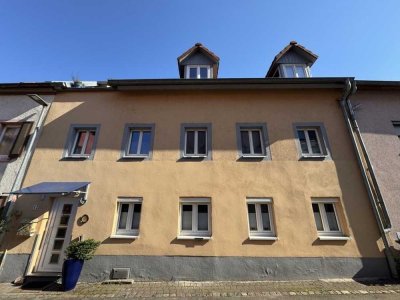 Ihr neues Zuhause - Charmantes Stadthaus auf 3 Etagen mit Wohlfühlfaktor in Breisach am Rhein !