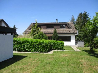 Großes Wohnhaus mit 9 Zimmern und großem Garten in ruhiger Wohnlage von Lauchheim