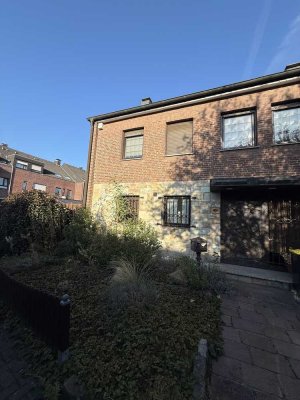 Großes Reiheneckhaus in ruhiger Lage von Mönchengladbach zu verkaufen!