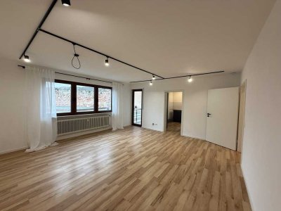 Helle 4,5-Zimmer Wohnung mit Balkon in Weilerbach