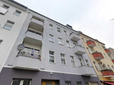 Bezugsfreie 3-Zimmer-Altbauwohnung in Neukölln – 1. OG – 80,10 m²