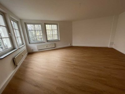 Frischsanierte 5 Zimmer Wohnung mitten in Löbtau im ruhigen Hinterhof