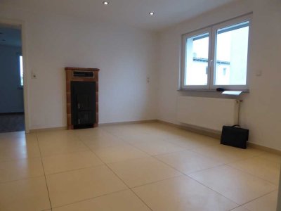 Gernsheim - saniertes Haus mit Garten und Garage