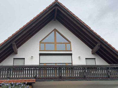 MaisonetteWhg 3 Zimmer , 155 qm , 1150 €  kalt incl. 2 Stellplätze