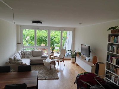 Schöne 3-Raum-Wohnung mit EBK und Balkon in München