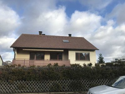 Helle 3,5-Zimmer Wohnung mit Balkon im 1. Stock in Hemmingen in ruhiger Lage