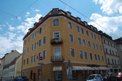 Altbau  1890 , 3.Zi. mit Balkon , Altgiesing ,