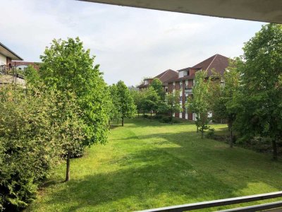 Helle 3-Zimmer-Wohnung mit Balkon, Blick ins Grüne und Stellplatz direkt vom Eigentümer