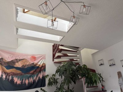 135 m² 5-Zimmer-Maisonettewohnung - Balkon, TG & Galeriecharakter