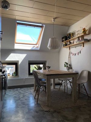 Provisionsfreie Altbauwohnung mit Charme