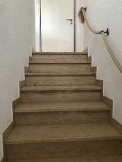 3 Zimmerwohnung verteilt auf 90 qm ab sofort