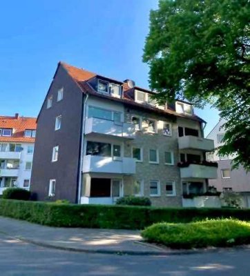 Helle schöne 3 Zimmer Wohnung mit Balkon INKLUSIVE Garage in ruhiger Lage von Essen