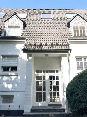 Gemütliche 2-Zimmer-DG-Wohnung mit Balkon und TG-Stellplatz in Horn-Lehe