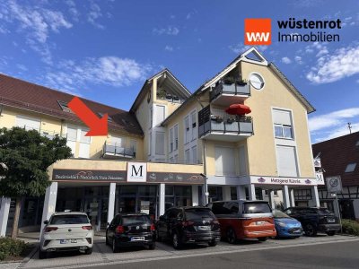 Frisch renoviert und bezugsfrei: Wohnung mit Einbauküche und Balkon