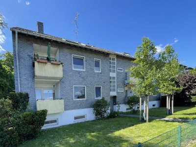 Für Sie Renoviert: 6-Zimmer-Wohnung im DG mit zwei Bädern und Garten