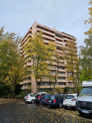 Exklusive, sanierte 1-Zimmer-Wohnung mit gehobener Innenausstattung mit Balkon und EBK in Kassel