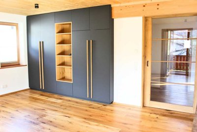 5-Raum-Maisonette-Wohnung mit geh. Innenausstattung und 2 Balkonen