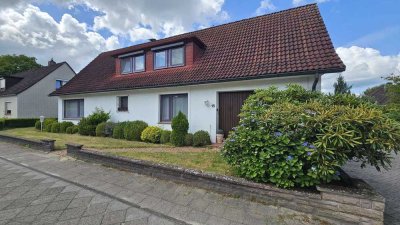 Großes Grundstück mit Einfamilienhaus + Nebengebäude für Hobbys und Garage in Klein Meckelsen