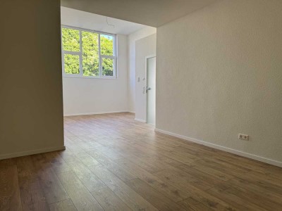 Erstbezug nach Sanierung: ansprechende 2-Zimmer-Wohnung in Sankt (inklusive Garage)