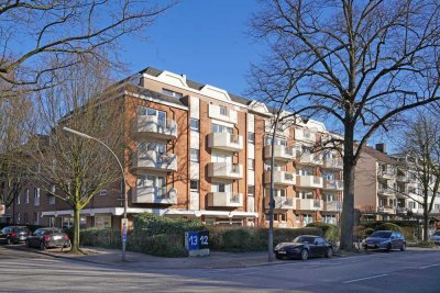 Großes Penthouse in 
Uhlenhorst am Kanal 
mit Fahrstuhl und Tiefgarage.