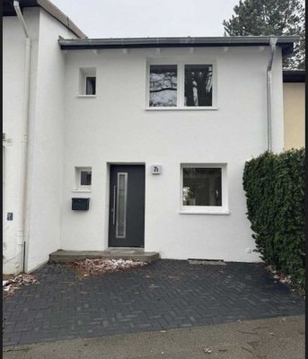 Modernes Reihenmittelhaus in Hamburg mit 3 Zimmern