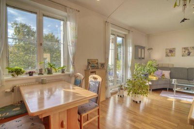 Gepflegte 2-Zimmer-Wohnung mit Balkon und Tiefgarage in Maria Enzersdorf