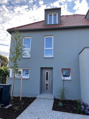 Sonnendurchfluteter Neubau in ruhiger Lage von Dachau (Haus 1)