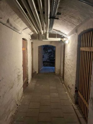 +++ Gohlis-Süd, gepflegte 2 - Zimmer Wohnung, vermietet mit Balkon!  +++